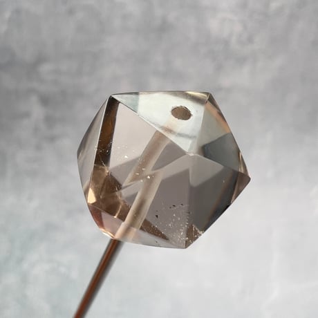 【ガウリシャンカール産】天然ヒマラヤスモーキークォーツ"手磨き加工"イコサヘドロン"ビーズ/GauriShankar Smoky Quartz "Icosahedron"Beads