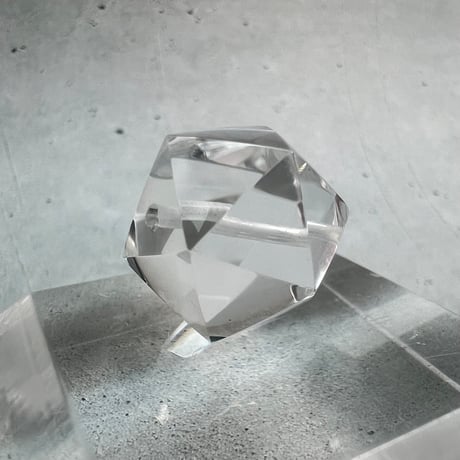 【ガネッシュヒマール産】天然ヒマラヤ水晶"手磨き加工"イコサヘドロン"ビーズ /Ganesh Himal Himalayan Quartz "Icosahedron"beads