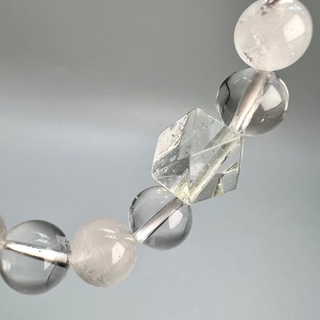 【カイラス産】"手磨き"天然ヒマラヤ水晶デザインブレスレット/Kailash Himalayan Quartz Design Bracelet