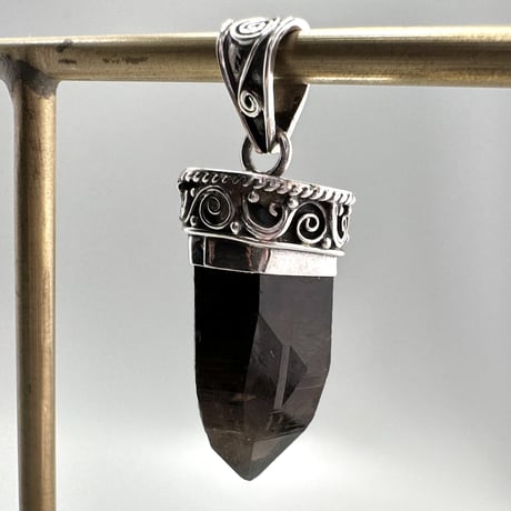 【ガウリシャンカール産】天然ヒマラヤスモーキークォーツ シルバー925ペンダントトップ/GauriShankar Himalayan Smoky Quartz S/V925Pendant Top