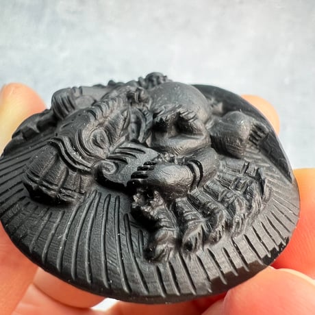 【Himalayan Saligram/Ammonite 】"Ganesha" Statue/ヒマラヤ サリグラム/アンモナイト "ガネーシャ"像