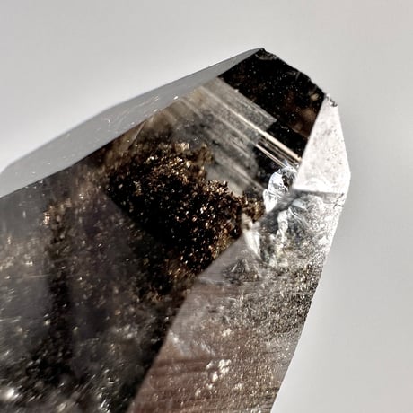 【ガネッシュヒマール産】クローライトイン天然ヒマラヤ水晶ミニポイント"YY"/Ganesh Himal Chlorite in Himalayan Quartz mini Point