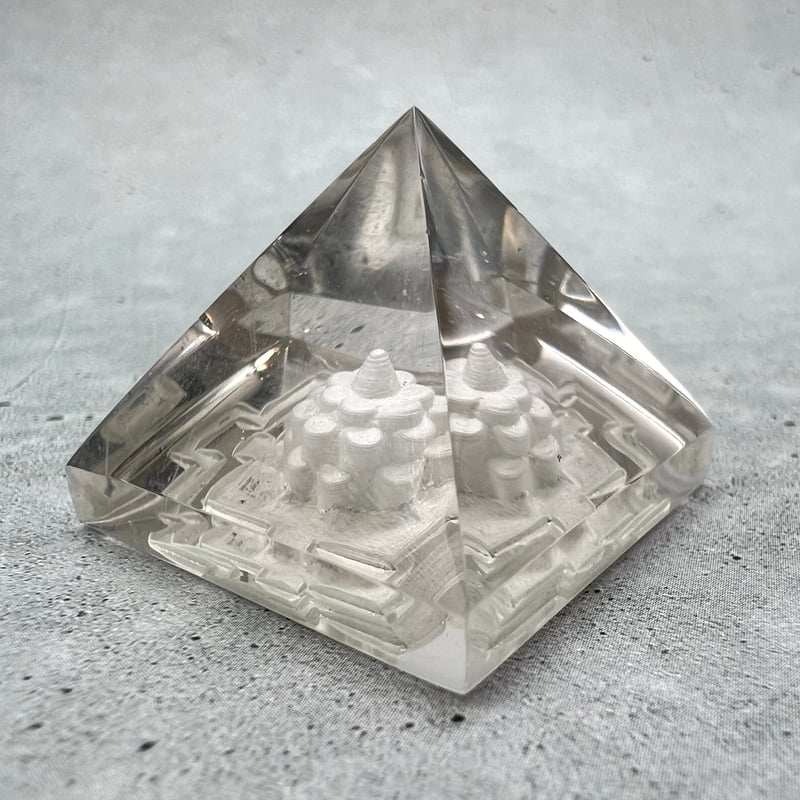 ご成約済　光を纏いし神の聖石　幻のオールドガネッシュヒマール手磨き　白金龍神水晶 ご成約済光を纏いし神の聖石幻のオールドガネッシュヒマール手磨き白金