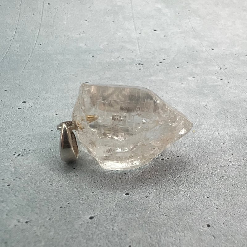 カイラス産】天然ヒマラヤ水晶バチカン付きペンダントトップ⑥/Kailash