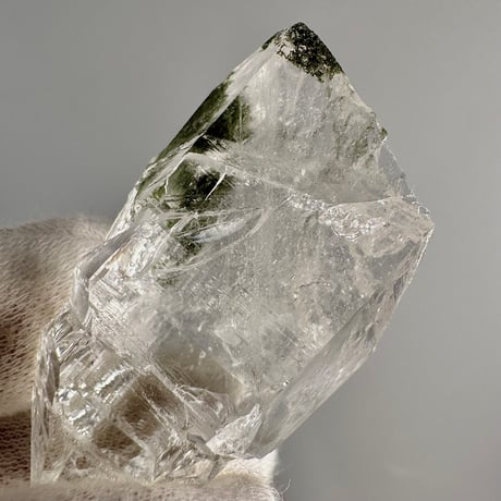 【ガネッシュヒマール産】クローライトイン天然ヒマラヤ水晶ミニポイント"RR" Ganesh Himal Chlorite in Himalayan Quartz Mini Point