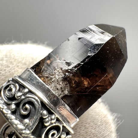 【ガウリシャンカール産】天然ヒマラヤスモーキークォーツ シルバー925ペンダントトップ/GauriShankar Himalayan Smoky Quartz S/V925Pendant Top
