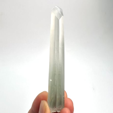 マダガスカル産クローライトインクォーツ/Madagascar Chlorite in Quartz