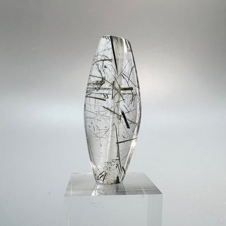 【ガネッシュヒマール産】アクチノライトイン天然ヒマラヤ水晶 樽型ビーズ①/Ganesh Himal Actinolite in Himalayan Quartz barrel beads