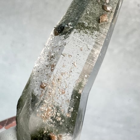 【ガネッシュヒマール産】クローライト&アクチノライトイン天然ヒマラヤ水晶/Ganesh Himal Chlorite&Actinorie in Himalayan Quartz