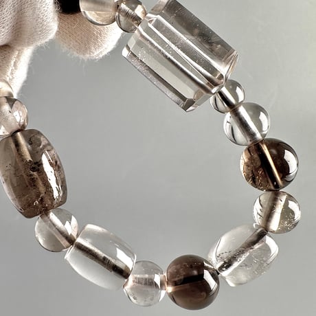 ガウリシャンカール産"手磨き加工"天然ヒマラヤスモーキークォーツ デザインブレスレット Gaurishankar SmokyQuartz Design Bracelet