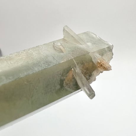 マダガスカル産クローライトインクォーツ/Madagascar Chlorite in Quartz