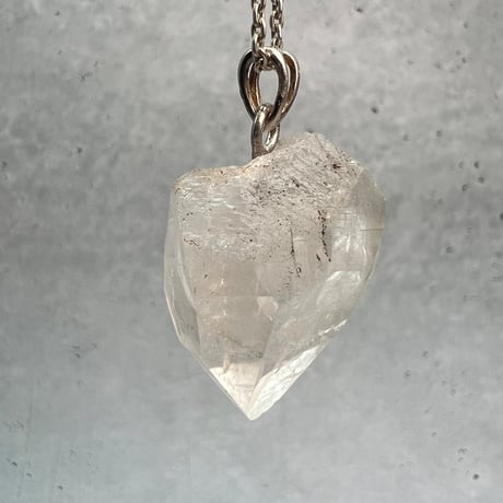 【カイラス産】天然ヒマラヤ水晶バチカン付きペンダントトップ⑦/Kailash Himalayan Quartz Pendant Top