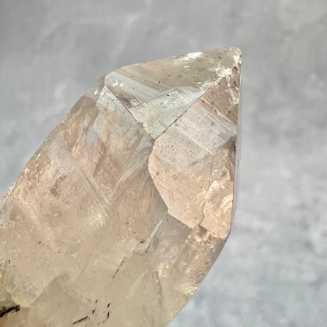 【カイラス産】天然ヒマラヤ水晶革紐付きペンダント/Kailash Himalayan Quartz Pendant