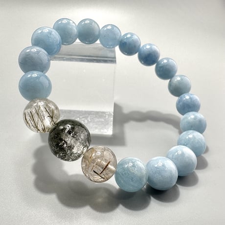 【デザインブレスレット】アクアマリン×ガネッシュヒマール産アクチノライト&クローライトインヒマラヤ水晶/Aquamarine×Ganesh Himal Actinolite&Chlorite