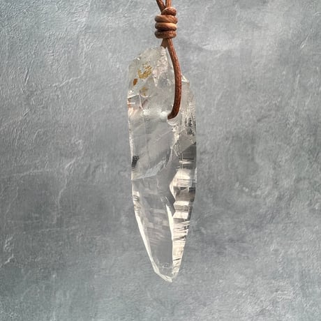 【ガネッシュヒマール産】天然ヒマラヤ水晶ペンダント⑧/GaneshHimal Natural Himalayan Quartz Pendant