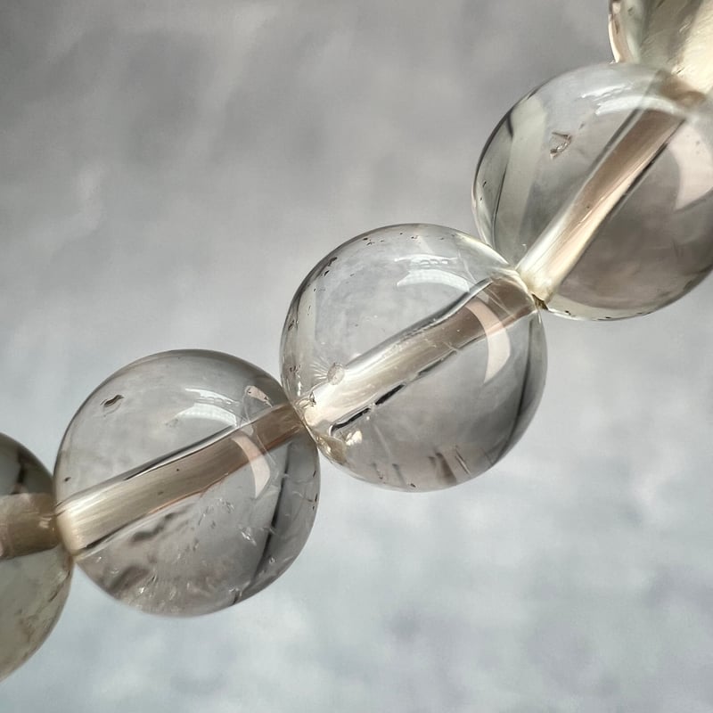 Kayaマザーオブパール　スモーキークォーツダブレットフラワーカービング Kayaマザーオブパール スモーキークォーツダブレットフラワー