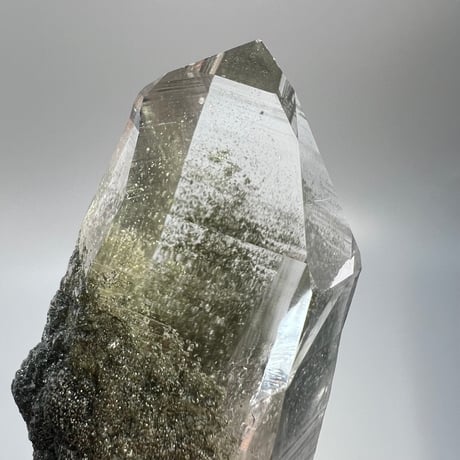 【ガネッシュヒマール産】クローライトイン天然ヒマラヤ水晶/Ganesh Himal Chlorite in Himalayan Quartz