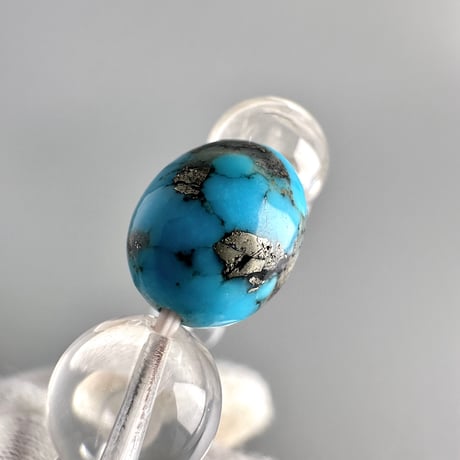 スリーピングビューティーターコイズ＋カイラス産"手磨き"天然ヒマラヤ水晶 デザインブレスレット /Sleeping Beauty Turquoise+Kailash Himalayan Quartz