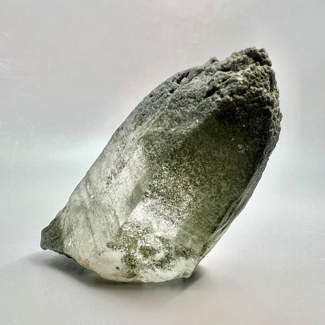 大特価【ガネッシュヒマール産】クローライトイン天然ヒマラヤ水晶❹/Ganesh Himal Chlorite in Himalayan Quartz