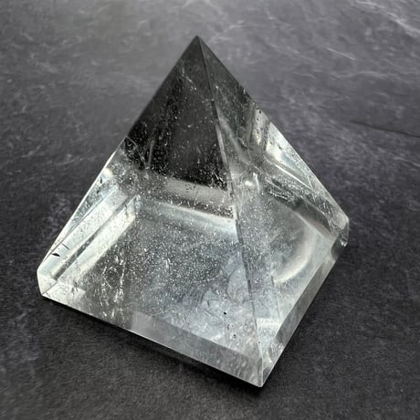 【ガネッシュヒマール産】天然ヒマラヤ水晶ピラミッド/Ganesh Himal Himalayan Quartz Pyramid