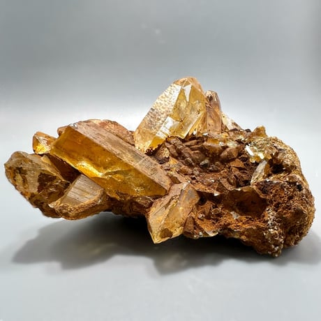 【ガネッシュヒマール産】リモナイトイン天然ヒマラヤ水晶クラスター/ Ganesh Himal Limonite in Himalayan Quartz Cluster