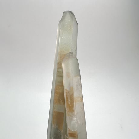 マダガスカル産クローライトインクォーツ/Madagascar Chlorite in Quartz