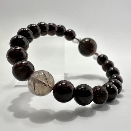 【デザインブレスレット】ネパールガーネット×ガネッシュヒマール産アクチノライトイン天然ヒマラヤ水晶/Nepal Garnet×GaneshHimal Actinolite in Beads