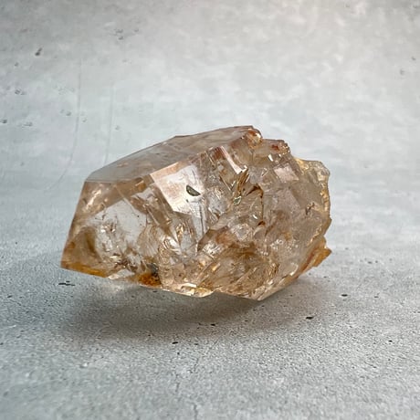 【ガネッシュヒマール産】バイオタイトイン天然ヒマラヤ水晶/Ganesh Himal Biotite in Himalayan Quartz