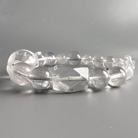 カイラス産"手磨き"天然ヒマラヤ水晶デザインブレスレット/Kailash Himalayan Quartz Design Bracelet