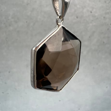 【ガウリシャンカール産】スモーキークォーツ"ヘキサゴン×六芒星" シルバー925 ペンダントトップ［D］/Gaurishankar Smorky Quartz Hexagram Pendant