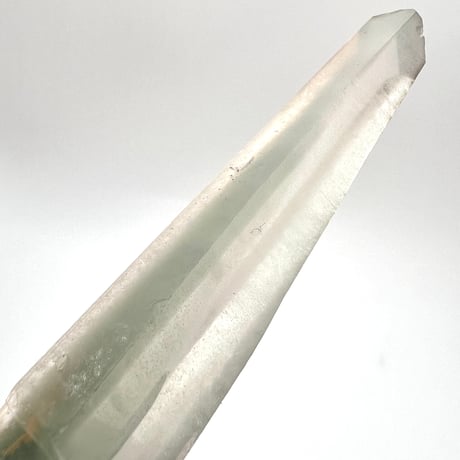 マダガスカル産クローライトインクォーツ/Madagascar Chlorite in Quartz