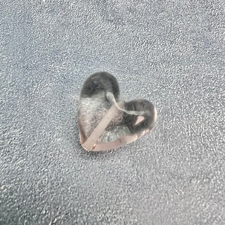 【ガウリシャンカール産】天然ヒマラヤスモーキークォーツ"手磨き加工"ハート型ビーズ①/Gaurishankar Himalayan Smoky Quartz Heart Beads