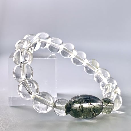 【ガネッシュヒマール産】"手磨き加工"クローライト&アクチノライトインヒマラヤ水晶ブレスレット/Ganesh Chlorite&Actinolite Himalayan Quartz