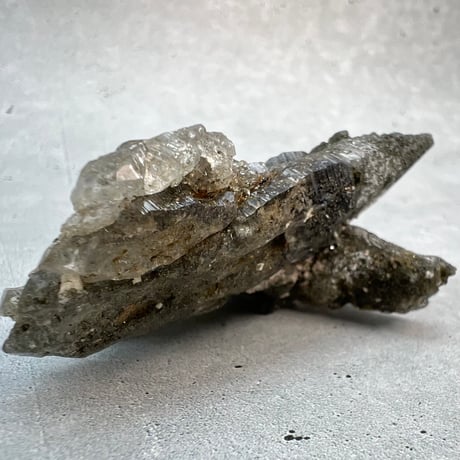 【ガネッシュヒマール産】クローライトイン天然ヒマラヤ水晶クラスター/Ganesh Himal Chlorite in Himalayan Quartz Cluster