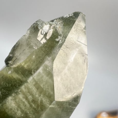 【ガネッシュヒマール産】クローライトイン天然ヒマラヤ水晶ポイント/Ganesh Himal Chlorite in Himalayan Quartz Mini Point