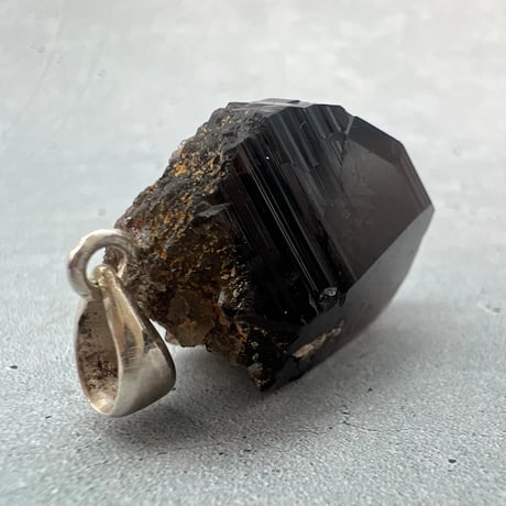 【ガウリシャンカール産】天然ヒマラヤスモーキークォーツ バチカン付きペンダントトップ/Gaurishankar HimalayanSmoky Silver925 pendant top