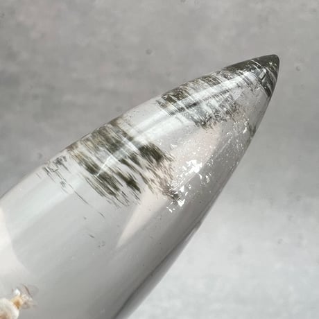 【ガネッシュヒマール産】クローライト入り天然ヒマラヤ水晶"手磨き加工"ペンデュラム④/Ganesh Himal Chlorite in Himalayan Quartz Pendulum