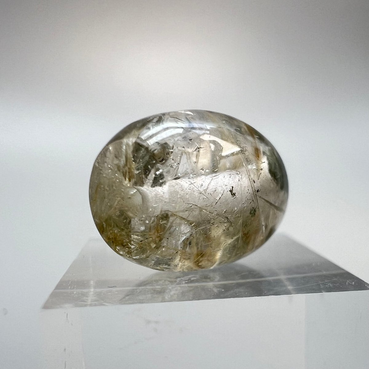 ガネーシュヒマール産 アクチノライトインクォーツ 【公式通販】