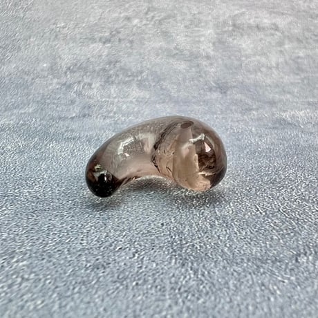 【ガウリシャンカール産】天然ヒマラヤスモーキークォーツ"手磨き加工"勾玉ビーズ⑤/Gaurishankar Himalayan Smoky  Quartz Magatama Beads