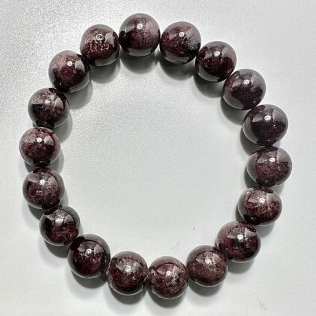 ネパールガーネットブレスレット Nepal Garnet Bracelet