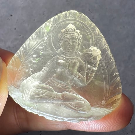 【ガウリシャンカール産】天然ヒマラヤレモンスモーキークォーツ "ホワイトターラ"仏像/Gaurishankar Himalayan Lemon Smoky "Green Tara"Statue