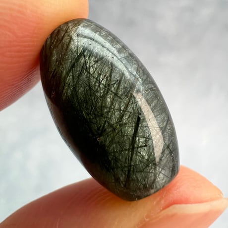 【ガネッシュヒマール産】アクチノライトイン天然ヒマラヤ水晶 樽型ビーズ⑳/Ganesh Himal Actinolite in Himalayan Quartz barrel beads