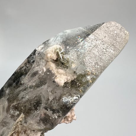 大特価【ガネッシュヒマール産】クローライトイン天然ヒマラヤ水晶/Ganesh Himal Chlorite in Himalayan Quartz