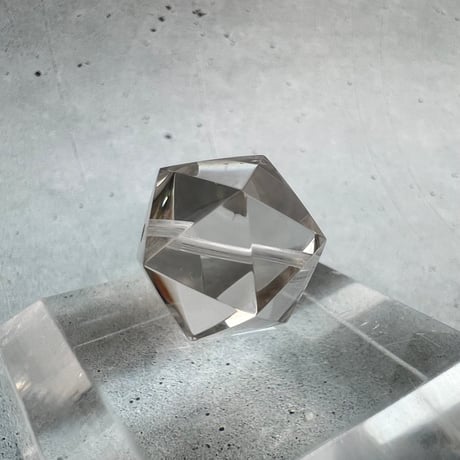 【ガネッシュヒマール産】天然ヒマラヤ水晶"手磨き加工"イコサヘドロン"ビーズ/Ganesh Himal Himalayan Quartz "Icosahedron"beads