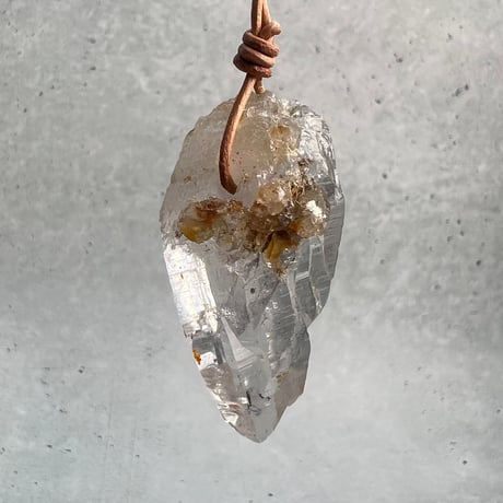 【ガネッシュヒマール産】リモナイトイン天然ヒマラヤ水晶ペンダント①/Ganesh Himal Limonite in Natural Pendant