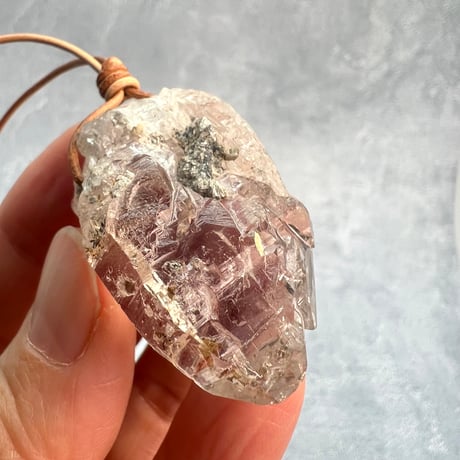 【ガネッシュヒマール産】天然ヒマラヤ水晶ペンダント④/GaneshHimal Natural Himalayan Quartz Pendant