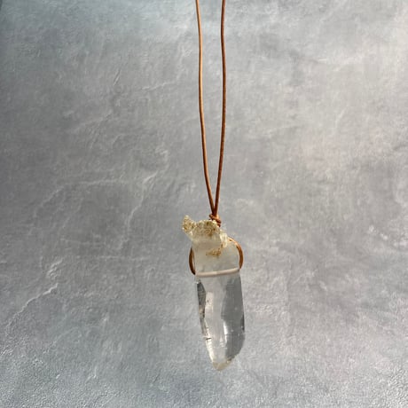 【ガネッシュヒマール産】天然ヒマラヤ水晶ペンダント⑨/GaneshHimal Natural Himalayan Quartz Pendant