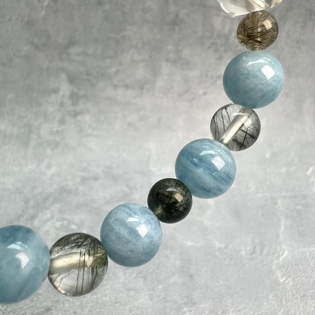 【デザインブレスレット】天然アクアマリン+ガネッシュヒマール産クローライトイン天然ヒマラヤ水晶/Aquamarine+Ganeshhimal Chlorite in H.Quartz Bracelet