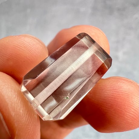 【ガウリシャンカール産】天然ヒマラヤスモーキークォーツ"手磨き加工"スクエアビーズ①/Gaurishankar Himalayan Smoky Quartz Square Beads