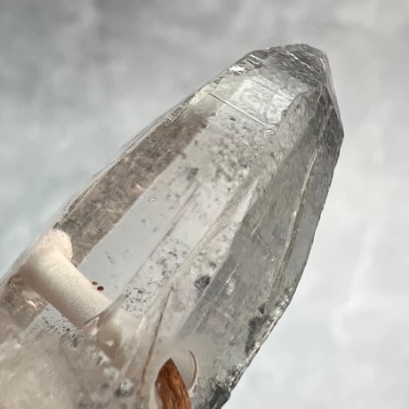 【カイラス産】天然ヒマラヤ水晶革紐付きペンダント/Kailash Himalayan Quartz Pendant